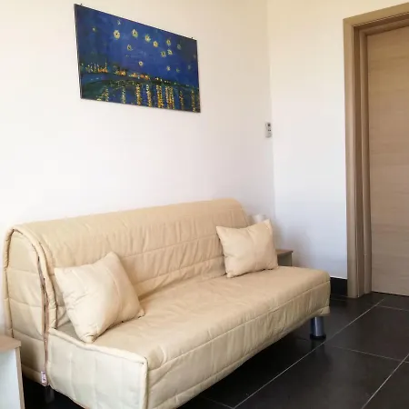 Affittacamere Masseria Borgo Monaci - *